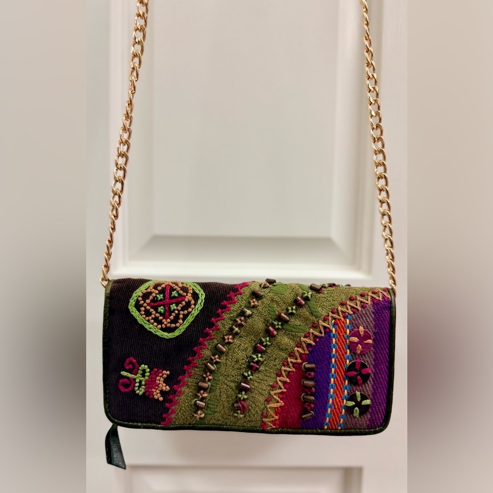 IPA-NIMA Grandmacore Embroidered Multicolor Floral Beaded Clutch W/ Crossbody